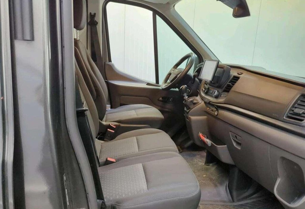 Ford Transit 2023 7