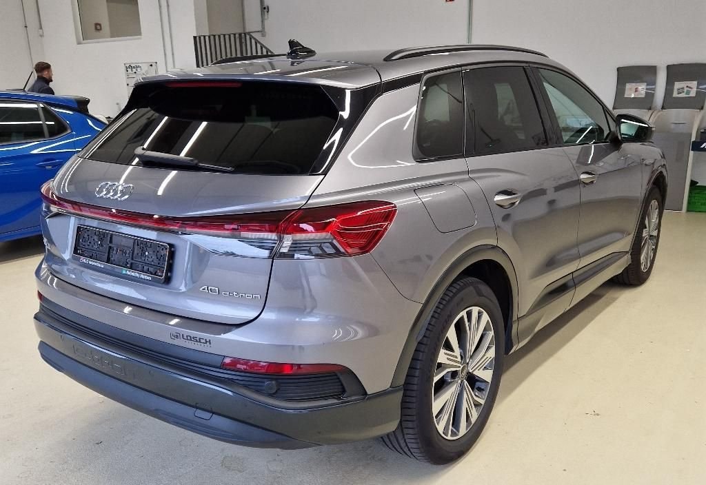 Audi Q4 2023 8