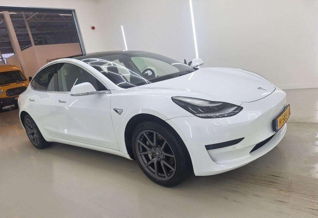 Tesla Model 3 2020 4