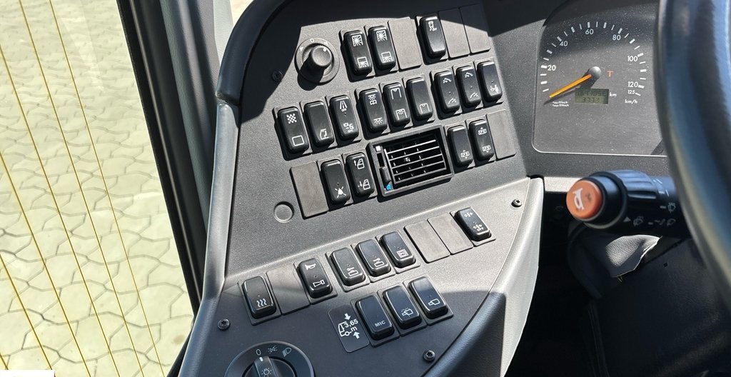 Mercedes-Benz Evobus 2016 8
