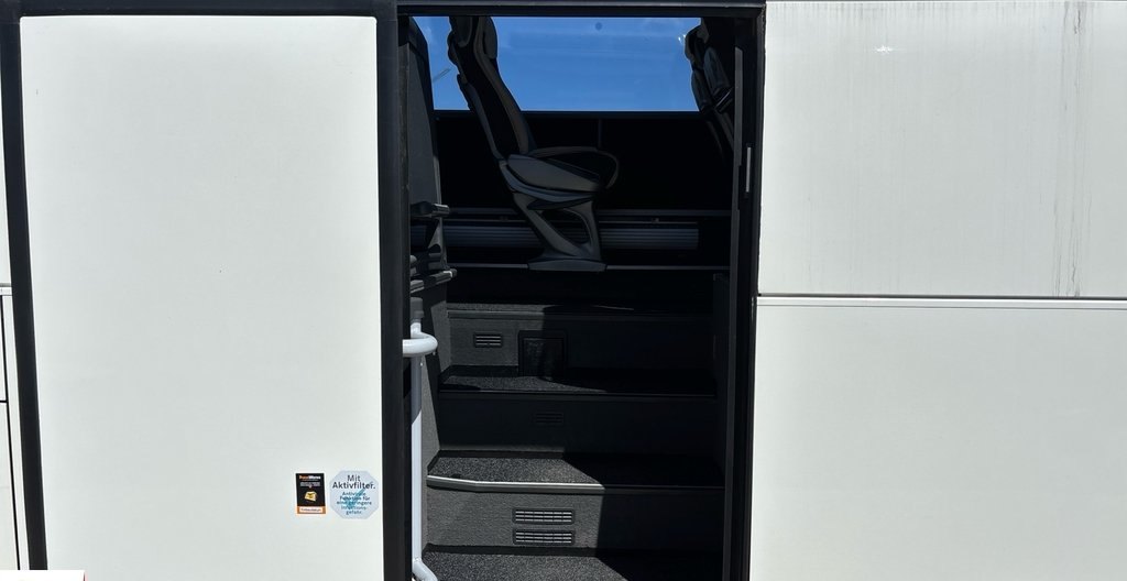 Mercedes-Benz Tourismo 2016 10