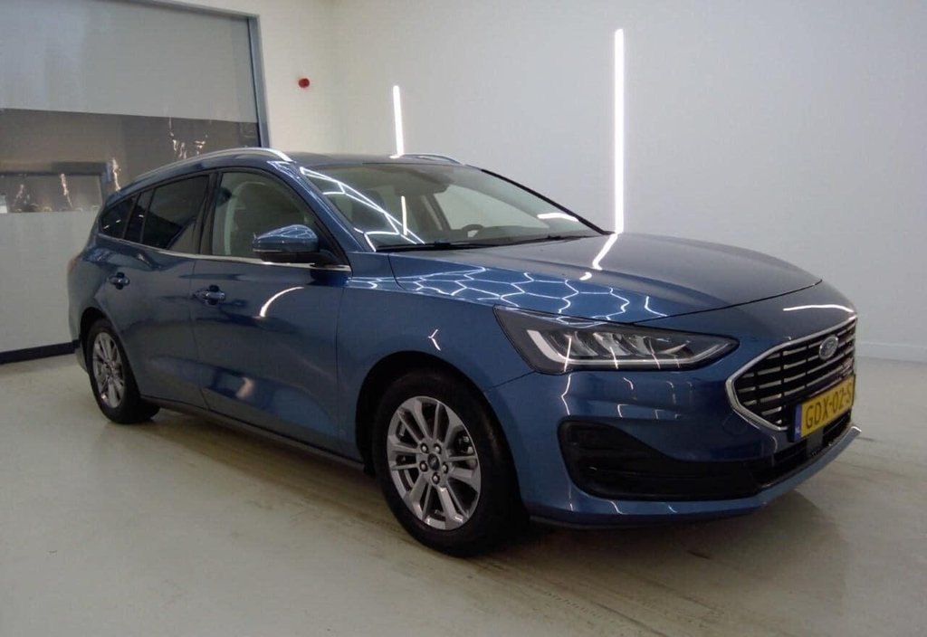 Ford Focus 2024 3
