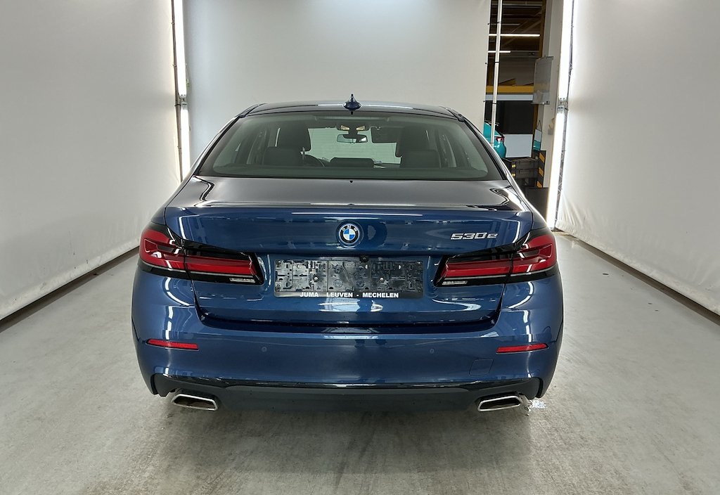 BMW 530e 2022 6
