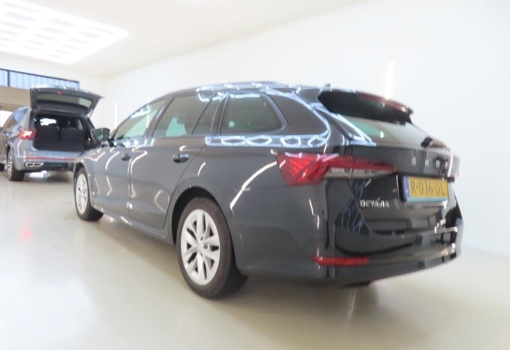 Skoda Octavia 2022 5
