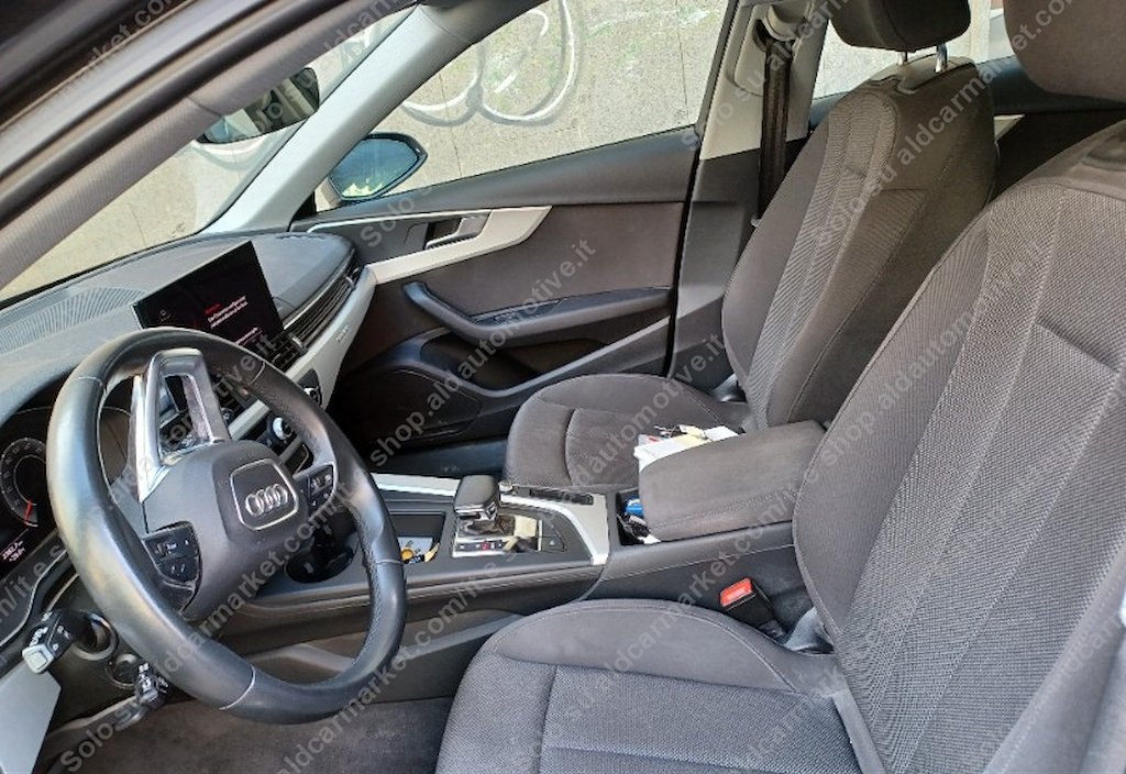 Audi A4 2023 10