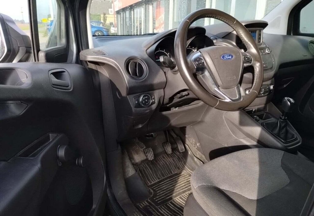 Ford Transit 2019 12