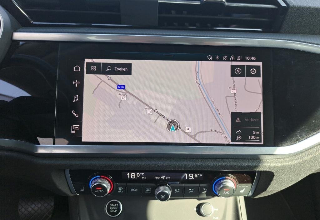 Audi Q3 2022 3