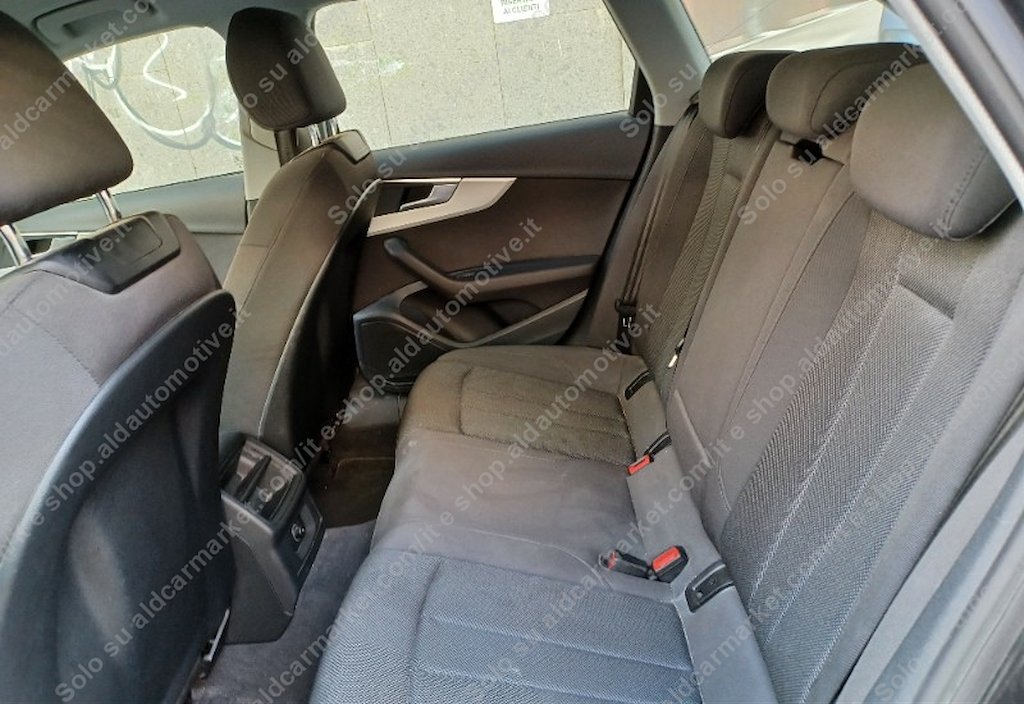 Audi A4 2023 11