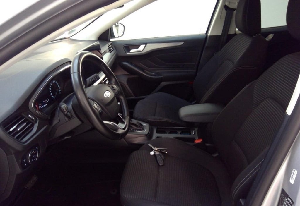 Ford Focus 2024 6