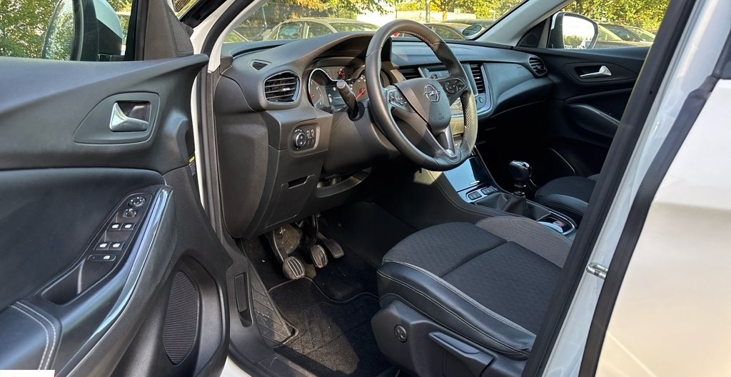 Opel Grandland 2018 10
