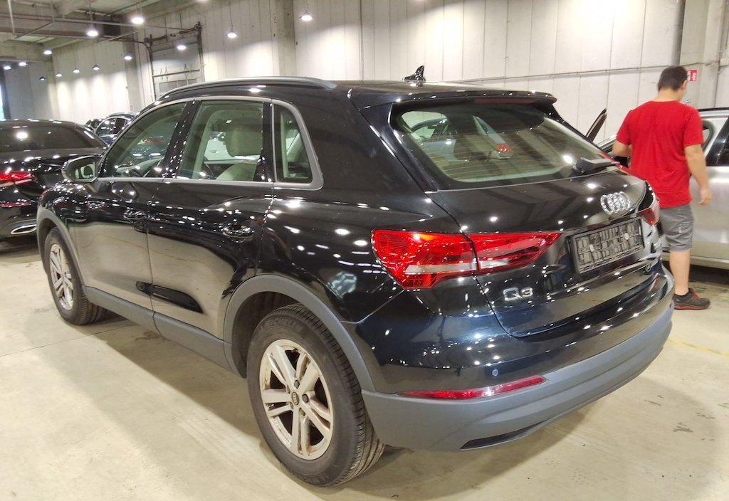Audi Q3 2022 3