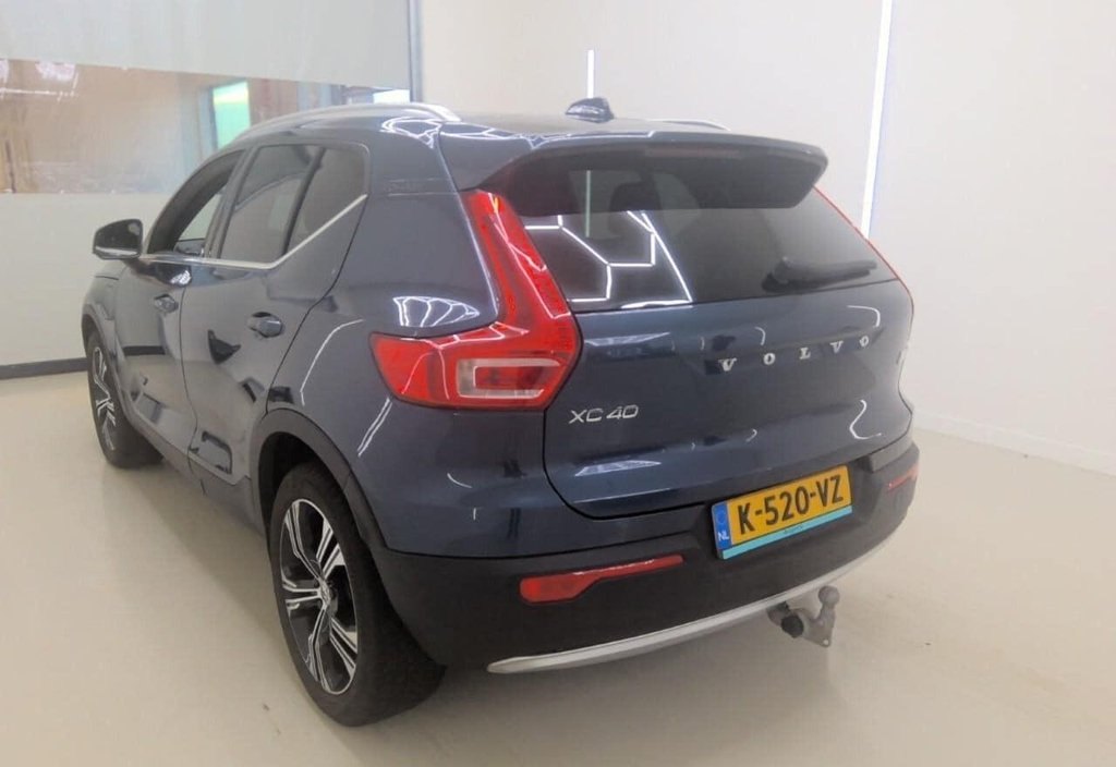 Volvo XC40 2021 3