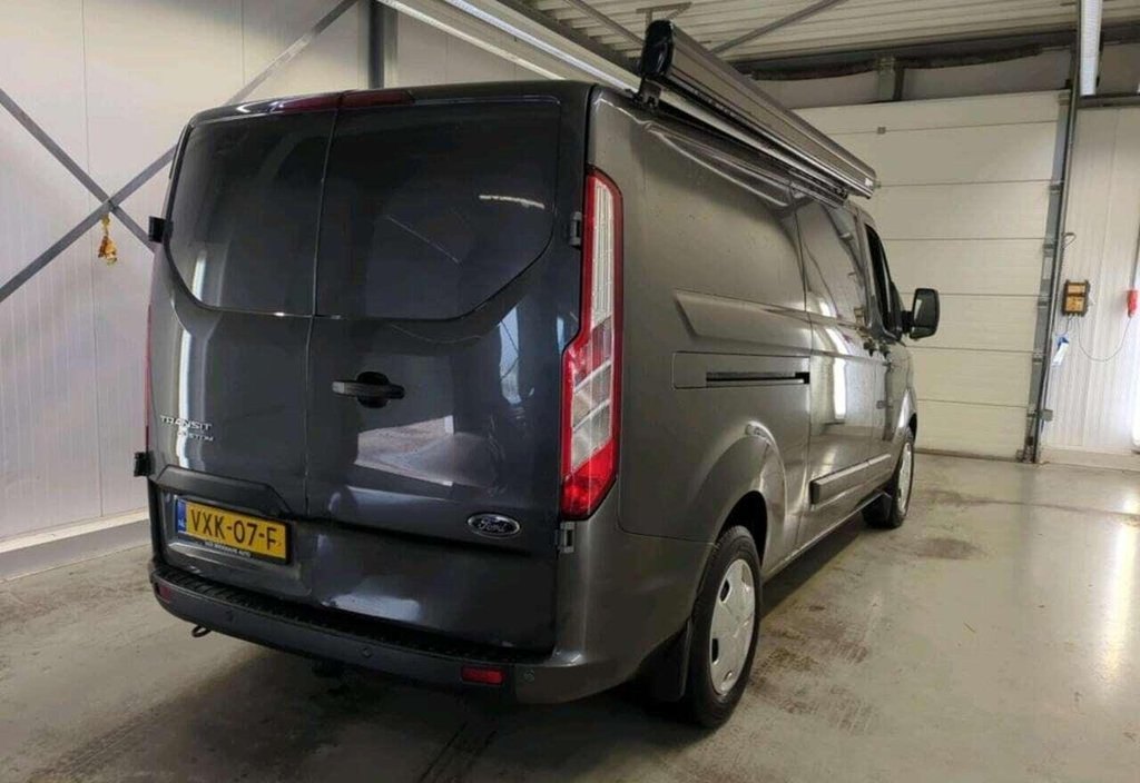 Ford Transit 2023 2