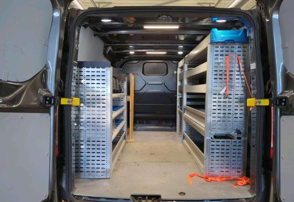 Ford Transit 2023 10