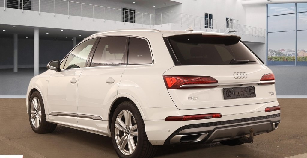Audi Q7 2022 4