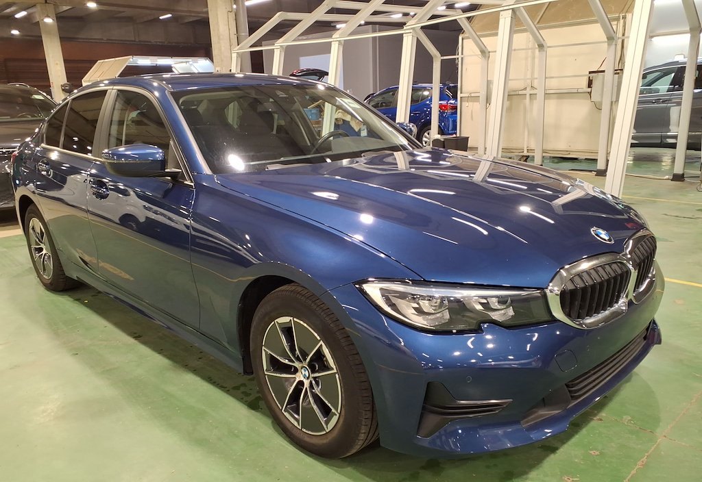 BMW 318d 2021 9
