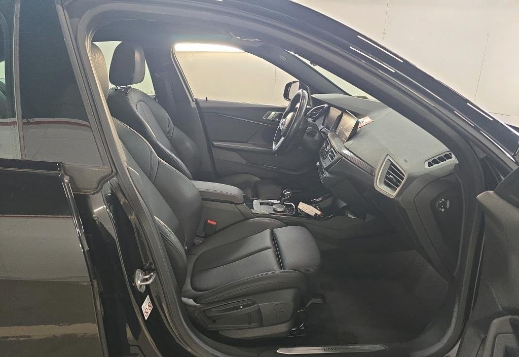 BMW 218 2022 7