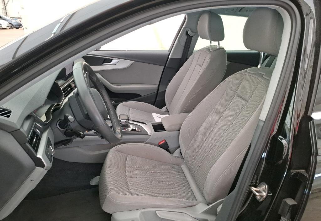 Audi A4 2019 8