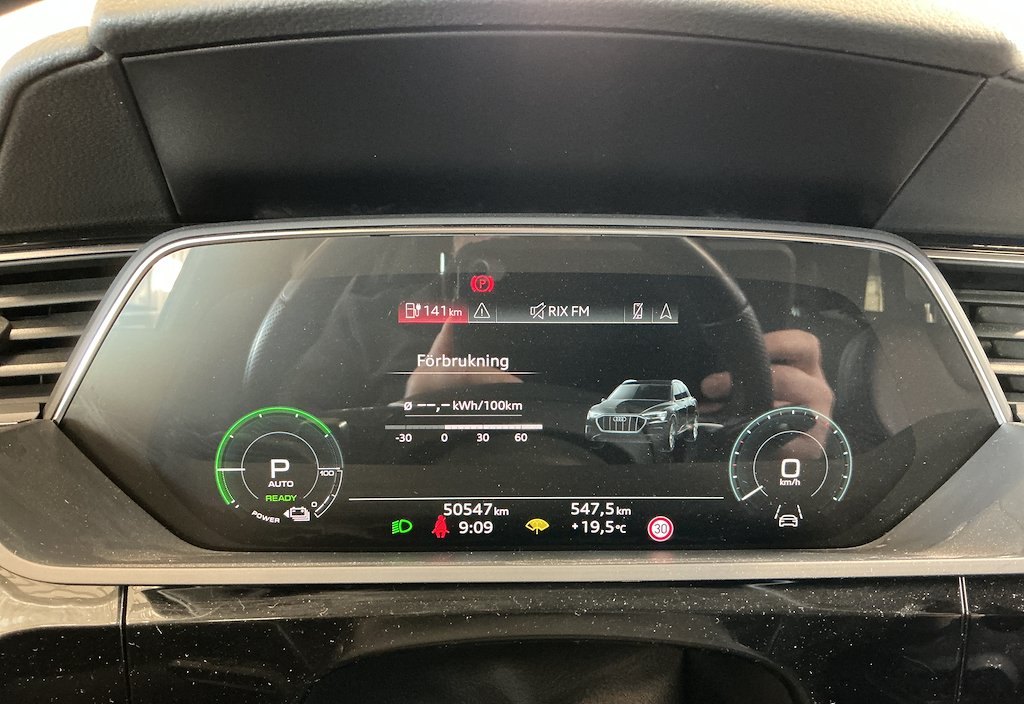Audi Q8 2023 10