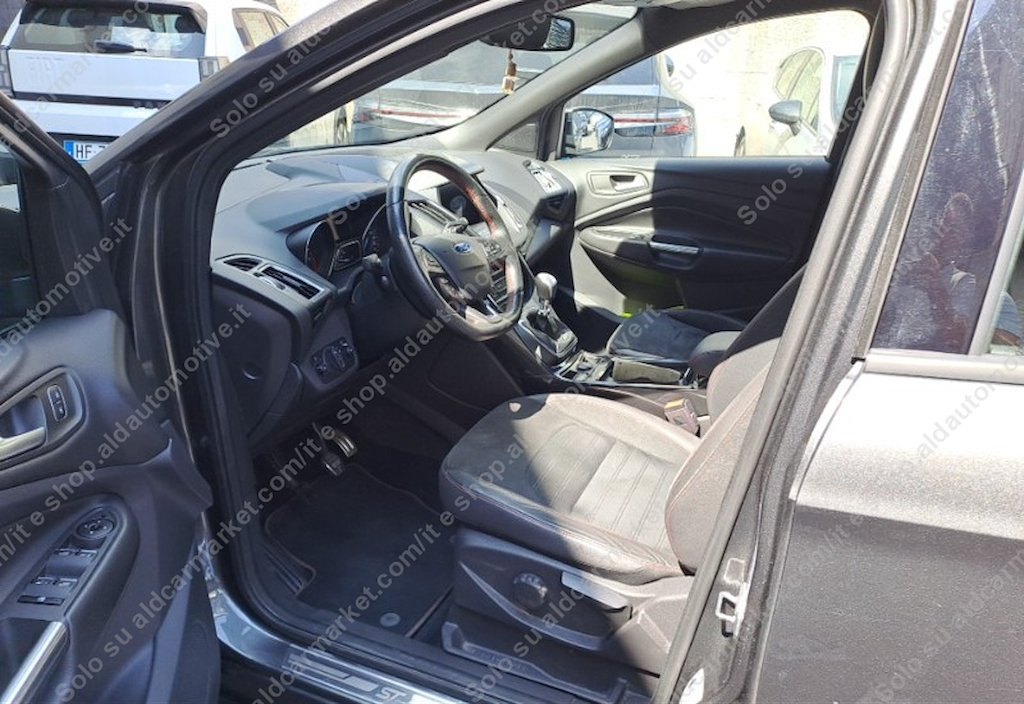 Ford Kuga 2019 8