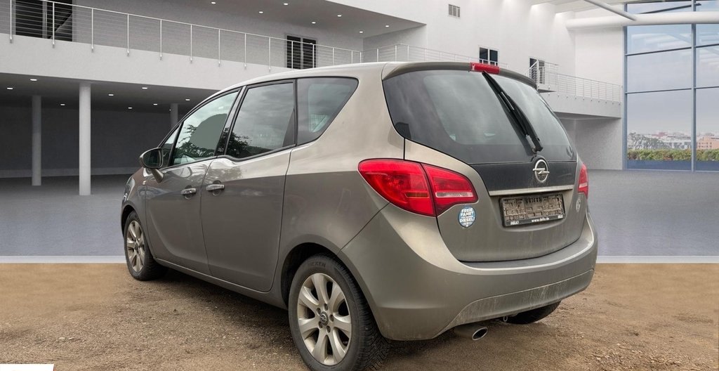 Opel Meriva 2013 8