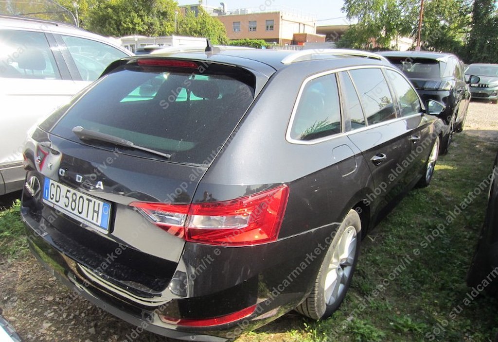 Skoda Superb 2020 6