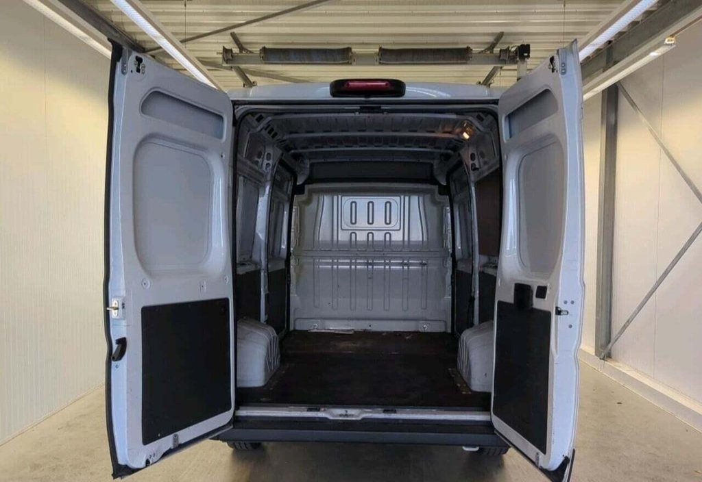 Peugeot Boxer 2022 4