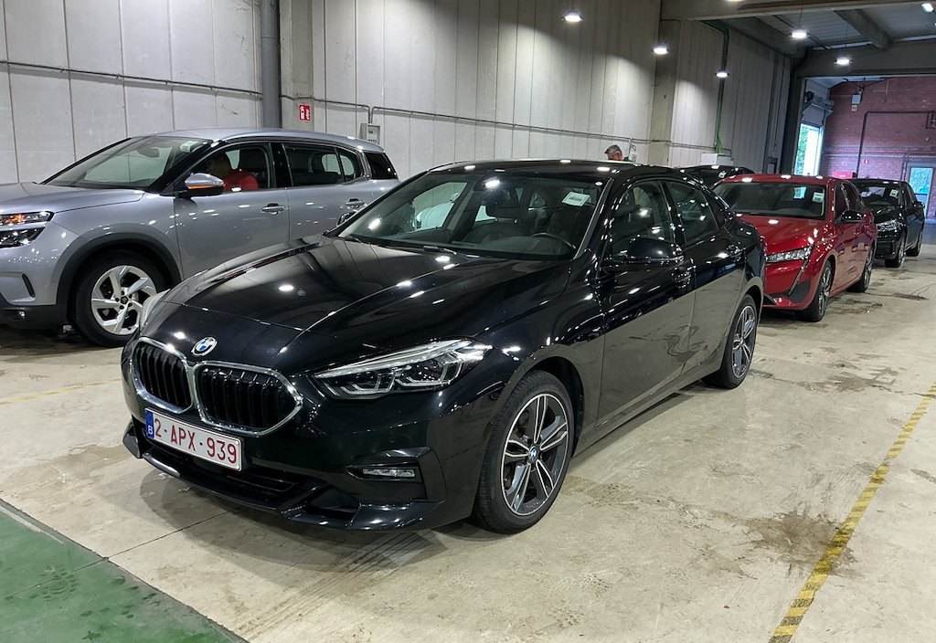 BMW 218 2021 2