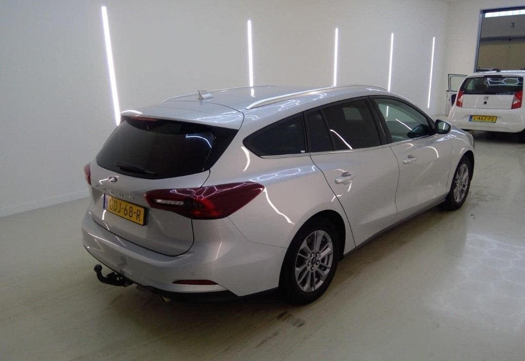 Ford Focus 2024 4