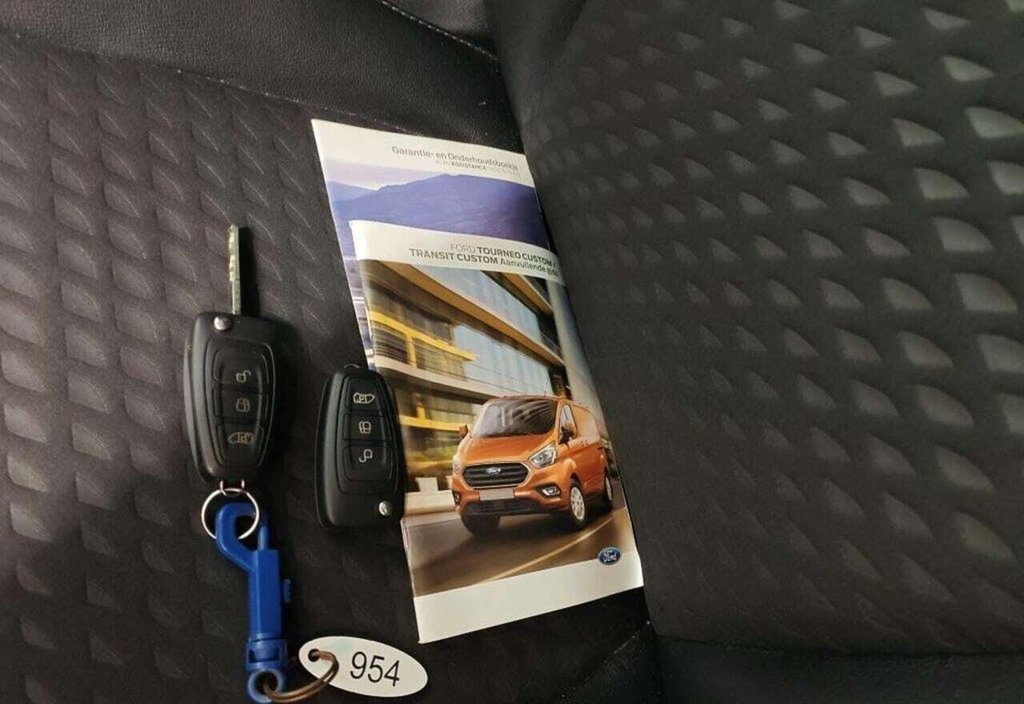 Ford Transit 2022 12