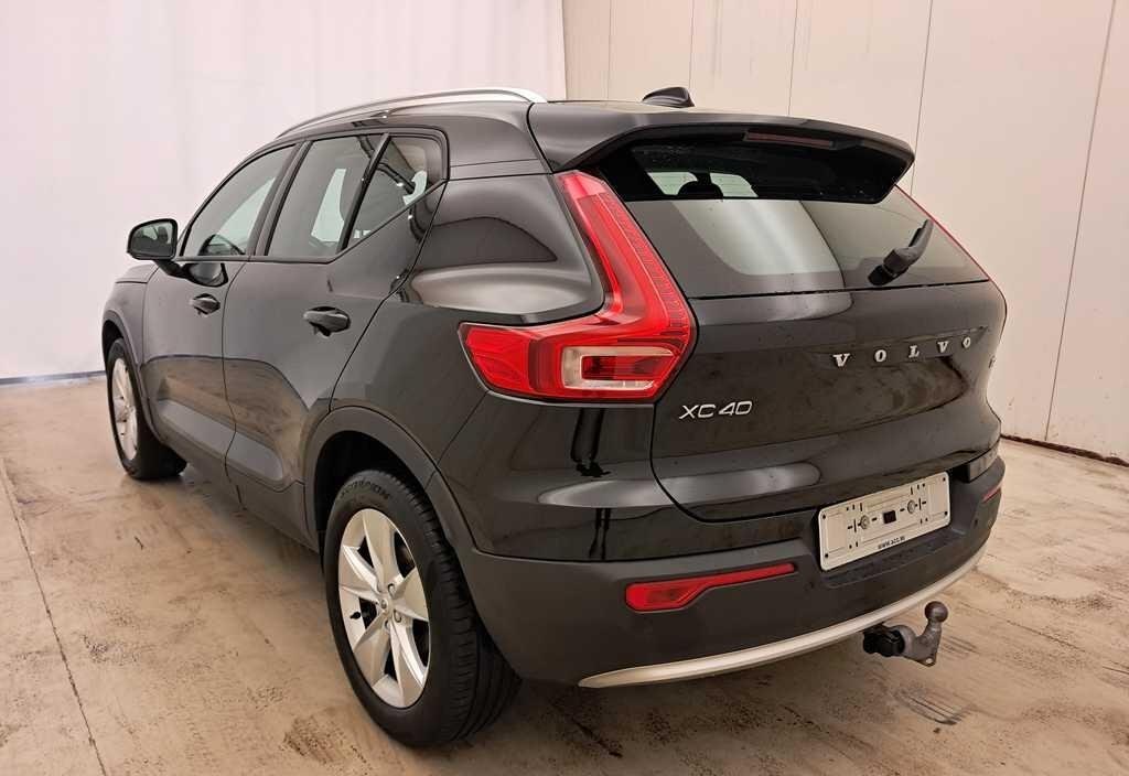Volvo XC40 2023 4