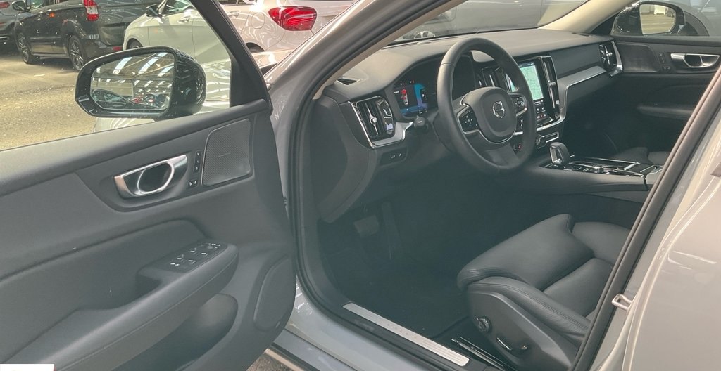 Volvo V60 2024 10