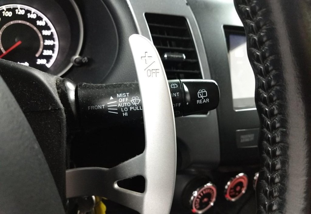 Mitsubishi Outlander 2010 11