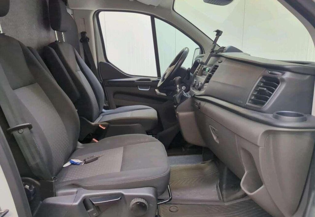 Ford Transit 2022 7