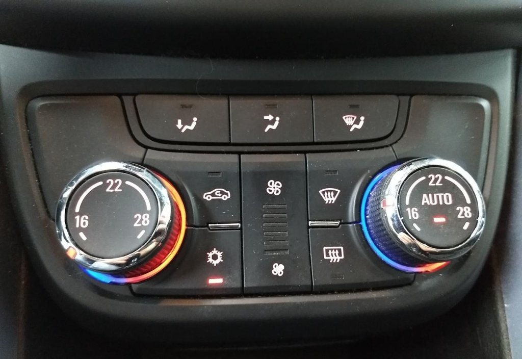 Opel Zafira 2015 12