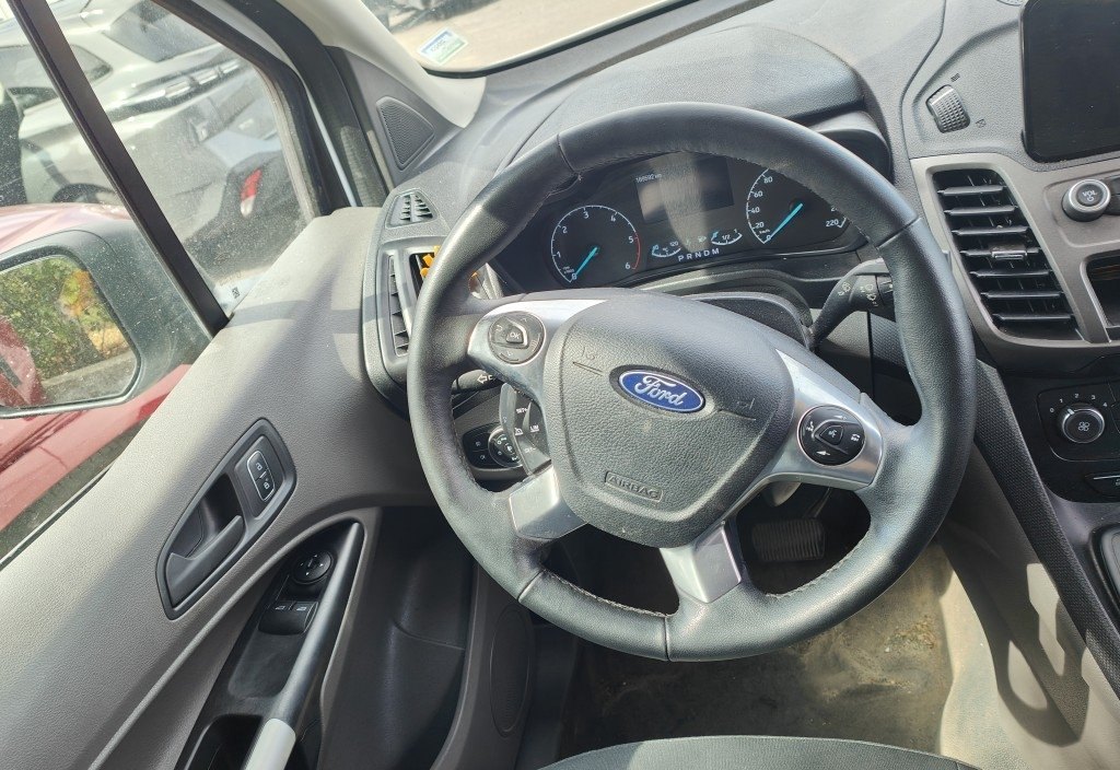 Ford Transit 2022 9