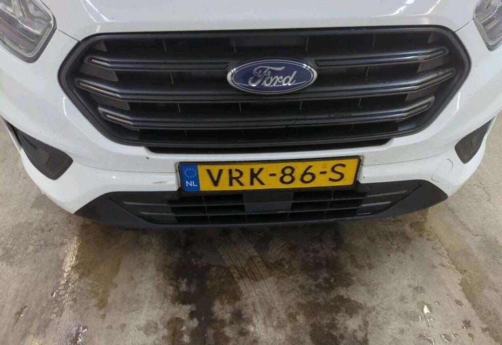 Ford Transit 2022 4