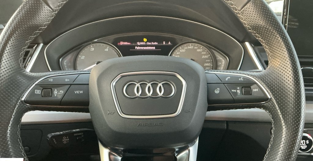 Audi SQ5 2023 11