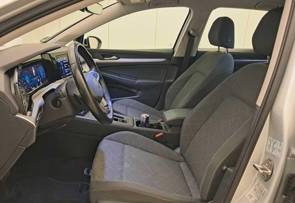 Volkswagen Golf 2024 11