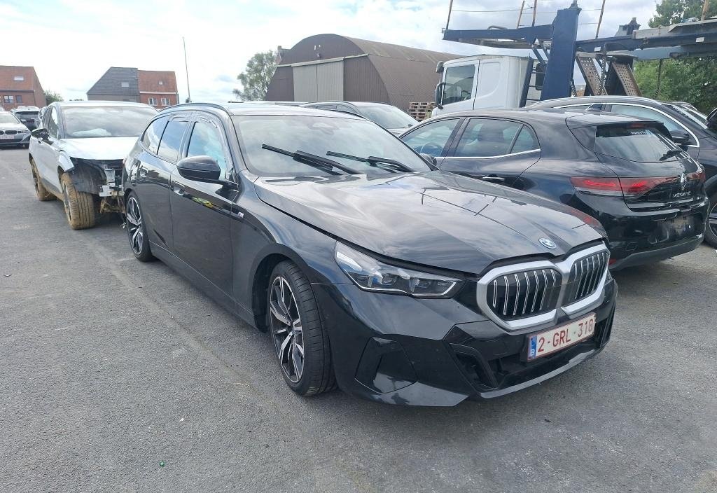 BMW 530e 2025 4