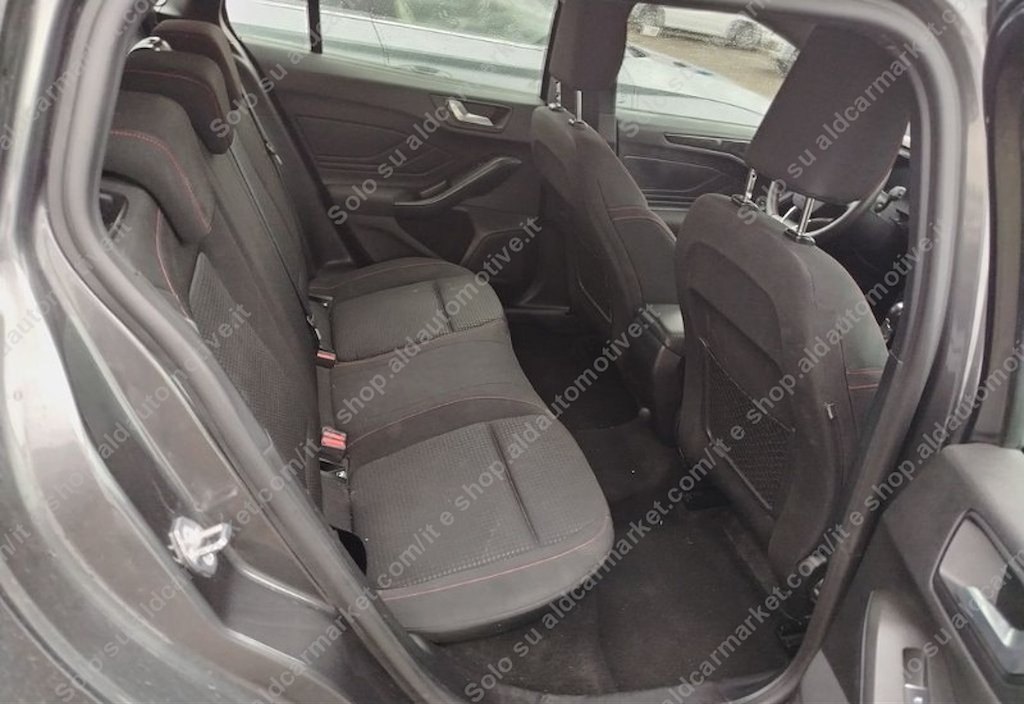 Ford Focus 2023 10