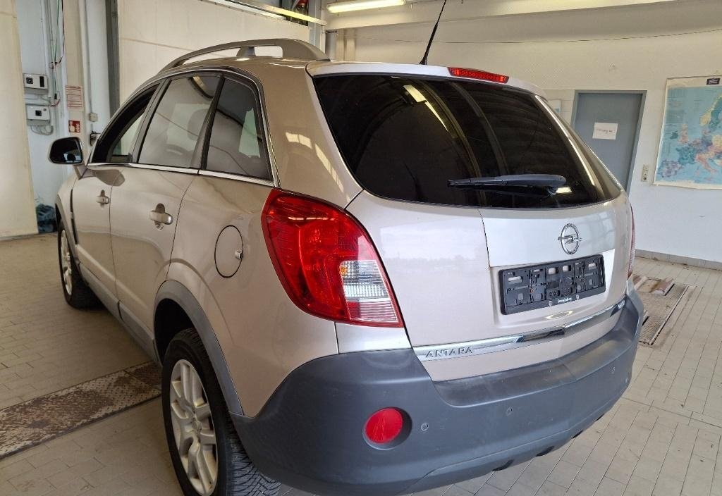Opel Antara 2012 3