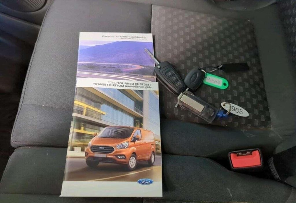 Ford Transit 2023 12
