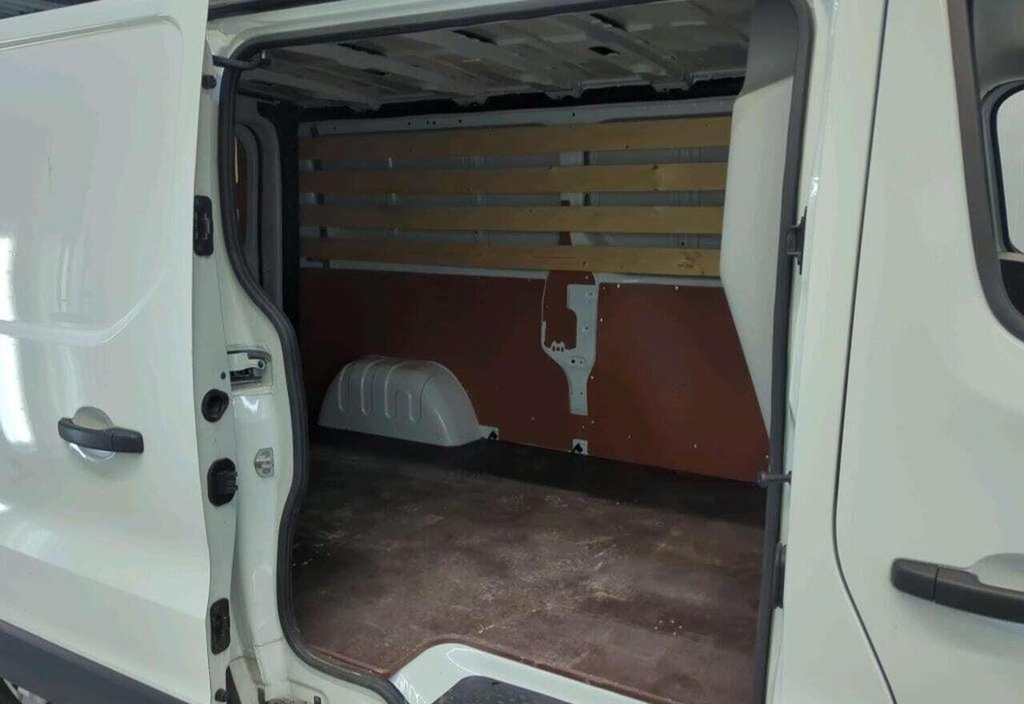 Renault Trafic 2024 8