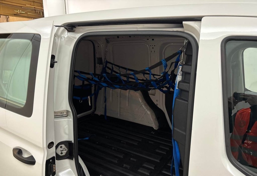 Volkswagen Caddy 2023 9