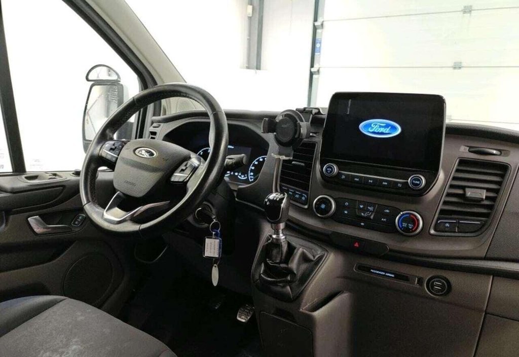 Ford Transit 2022 3