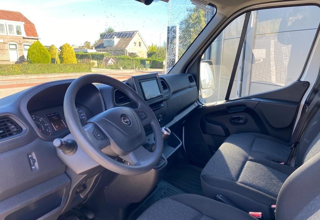 Opel Movano 2021 6
