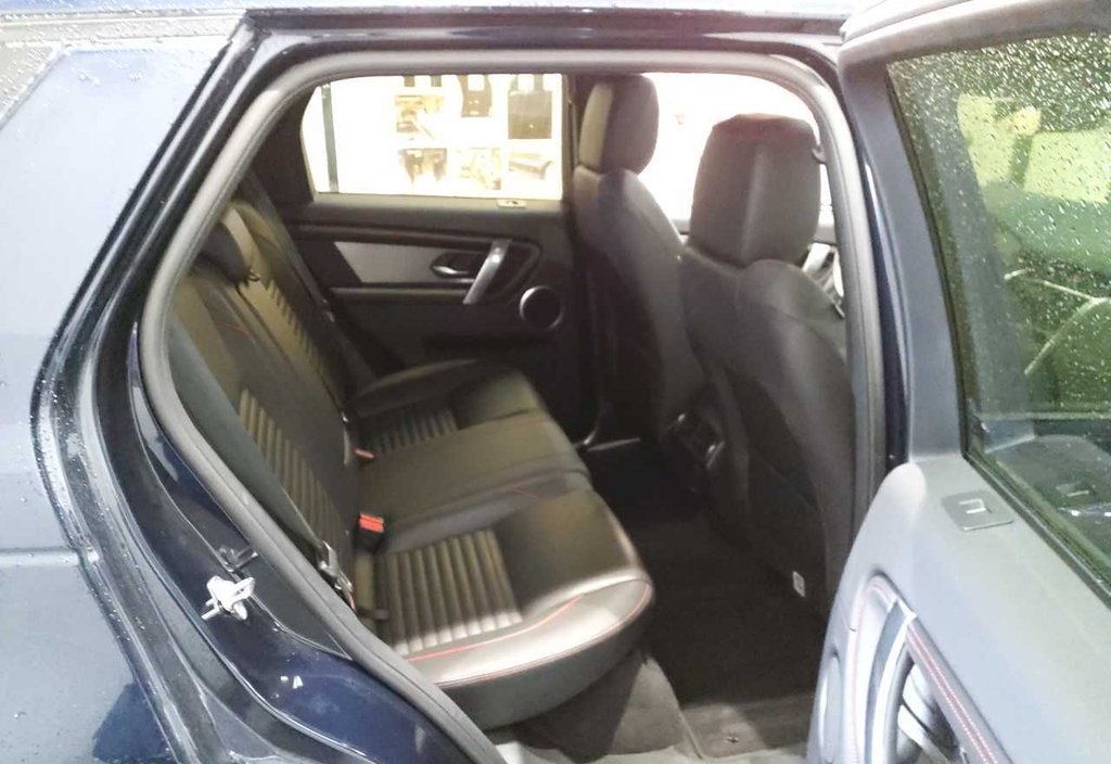Land Rover Discovery 2023 10
