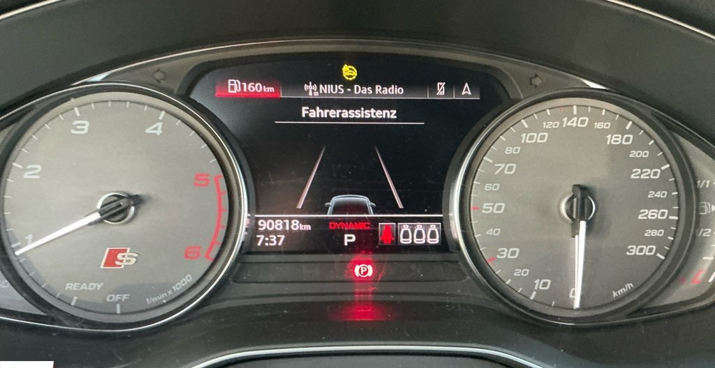 Audi SQ5 2023 10