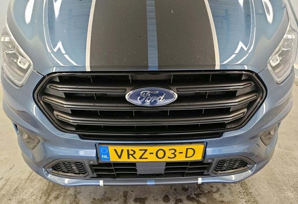 Ford Transit 2022 4